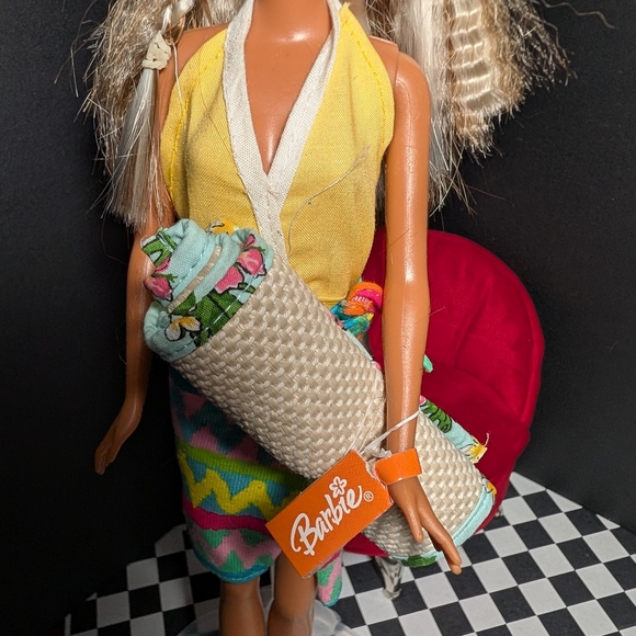 Vintage Custom Restyled 2004 Cali Girl So Cal Style Barbie - Picture 8 of 10